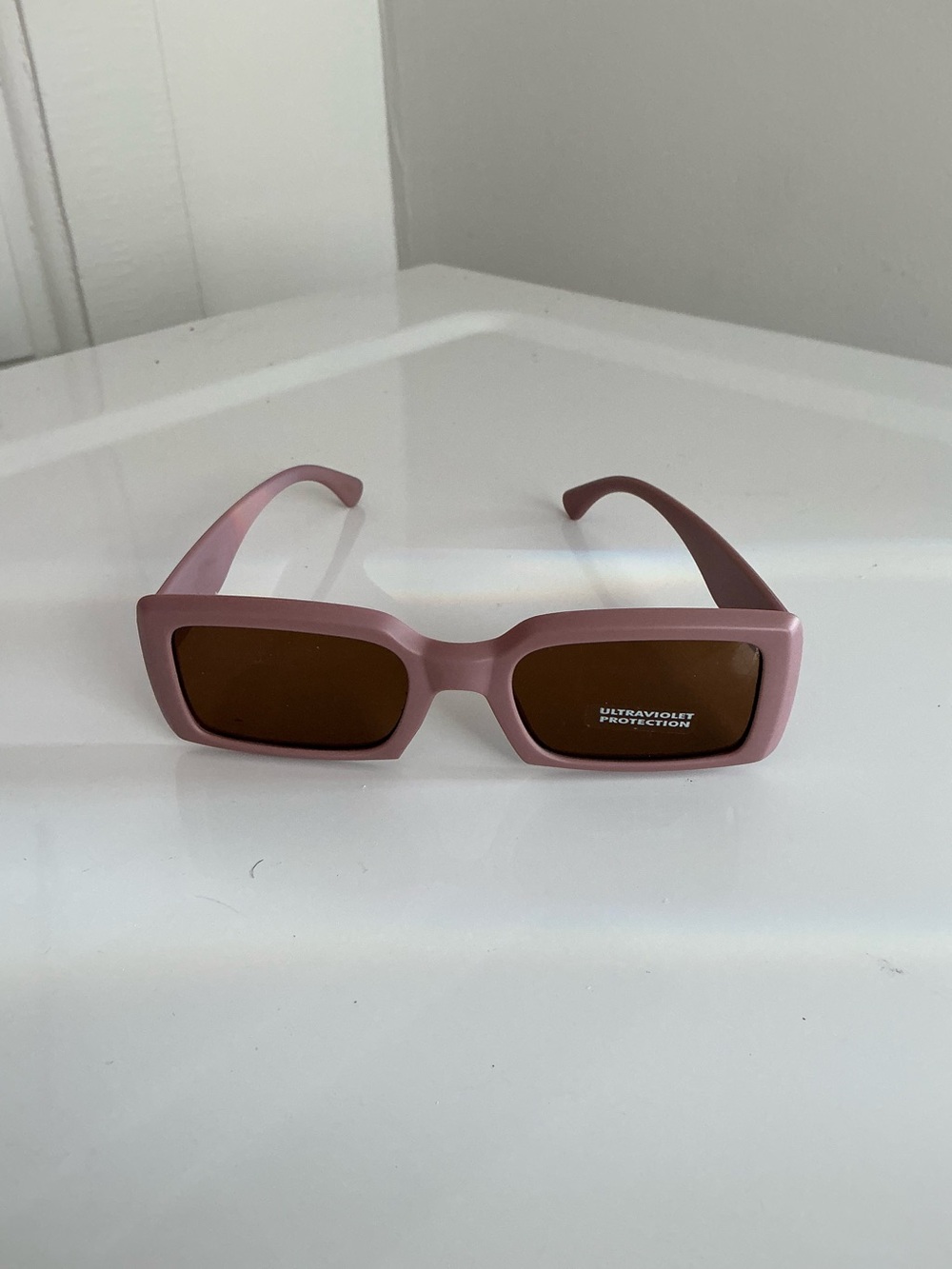 Matte mauve sunglasses